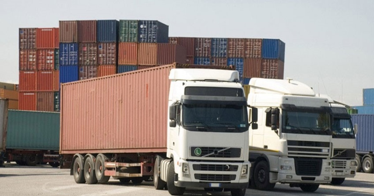 caminhões que farão o transporte rodoviário de carga